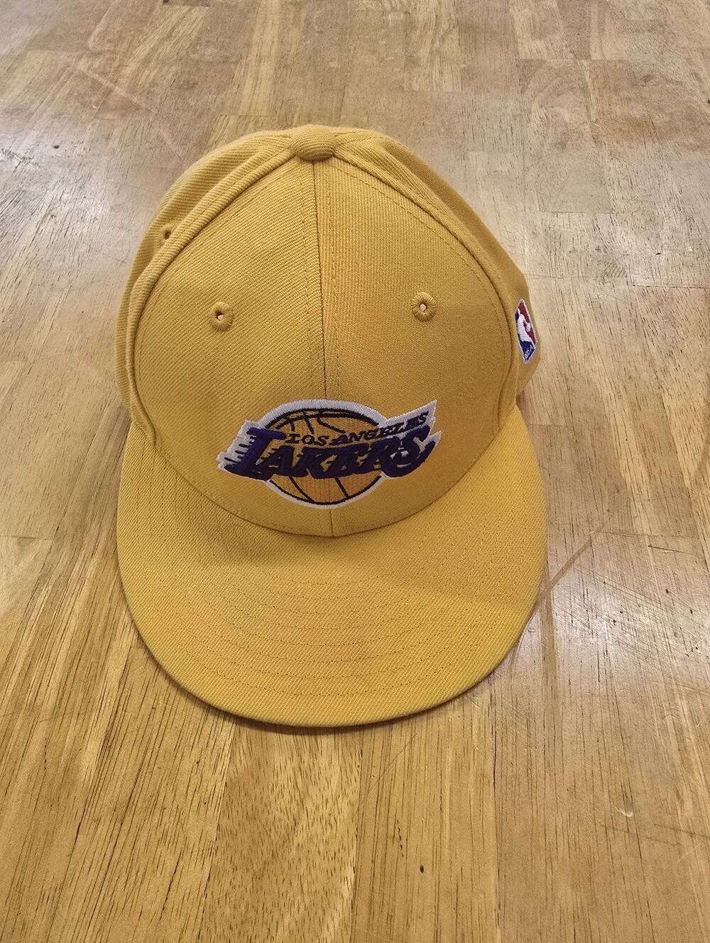 Los Angeles Lakers Adidas Yellow NBA Size 7 Fitted Hat